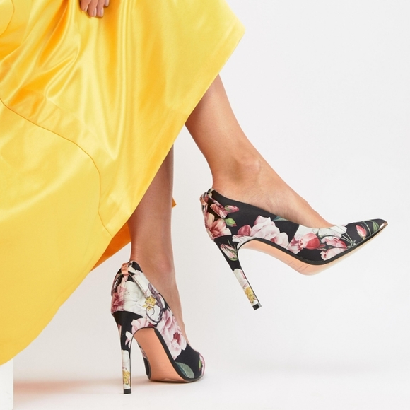 🍒NIB🍒 TED BAKER FLORAL IGUAZU PUMPS - Picture 6 of 16